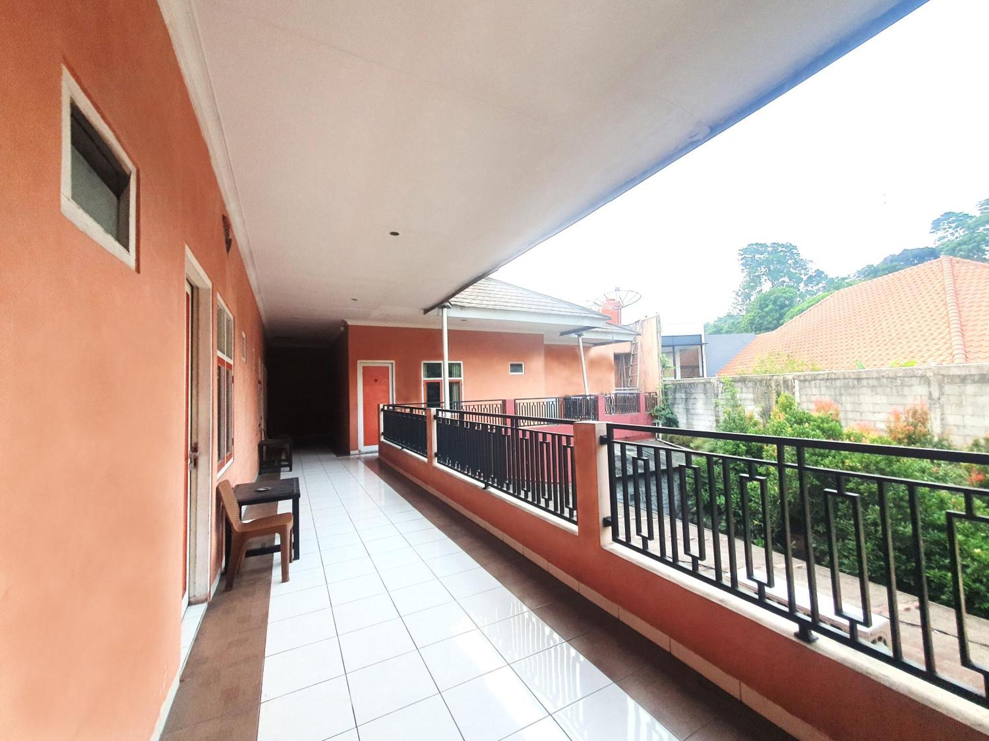 Ruang Tidur At Dpalma Bogor Ξενοδοχείο Εξωτερικό φωτογραφία